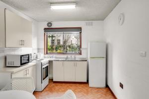 Eastern Beach Unit 3