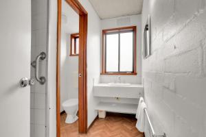 Eastern Beach Unit 3