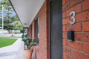 Eastern Beach Unit 3