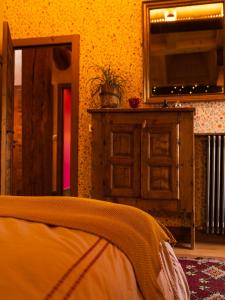 Chalets Magnifique ferme ancienne datant de 1877 : photos des chambres