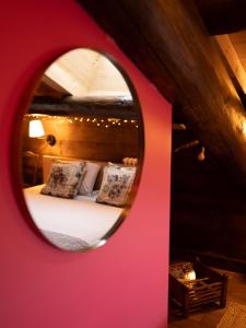 Chalets Magnifique ferme ancienne datant de 1877 : photos des chambres