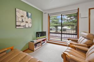 Eastern Beach Unit 5