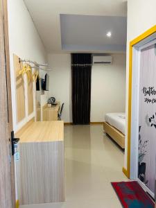 Wisma teluk bayur sidapore Tb