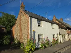 Period Cottage in Charming Market Town - Tetsworth