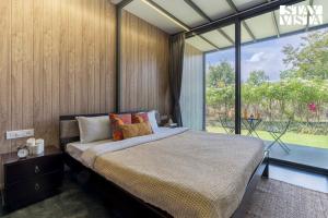 StayVistas Celeste Villa - Hill-View Retreat with Infinity Pool