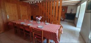 Maisons de vacances Gite familial en pleine nature : photos des chambres
