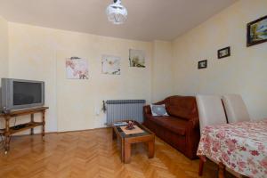 Palman apartments with Free Parking