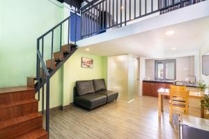 Gemini Saigon CENTER - New & Quiet near Bui Vien Walking Street