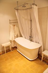 B&B / Chambres d'hotes Chateau de Villette : photos des chambres