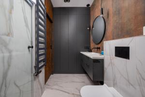 Browary Warszawskie Industrial Studio by BookingHost