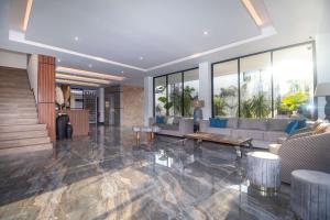 Octa Canggu Villa and Condotel