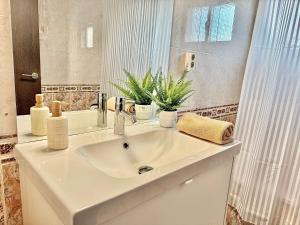 EL REFUGIO- panoramic sea views