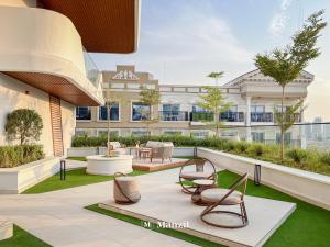 Manzil - 1BR Apartment in Marquis Signature with City Views