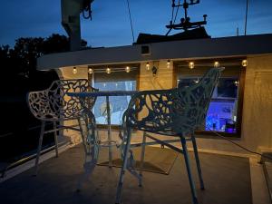 Sea Dream 42ft Beautiful 2 bedroom boat