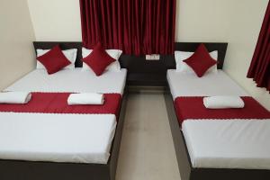 Laxminarayan service apartment