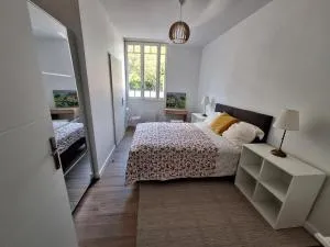 Appartement T2 rénové Bordeaux - Couderas