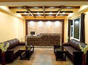 Garden Retreat Hotel - Латагурі