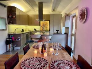 Maisons de vacances Renovated House In The Center Of Beausoleil : photos des chambres