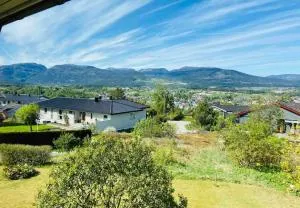 Flott hus i breisås - gangavstand til Bø sentrum - Ulefoss