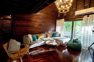 Hom Klin Paa หอมกลิ่นป่า