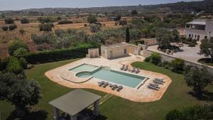 HelloApulia - Masseria Petra Antica - Charming Family Retreat with Pool & Gym in Itria Valle