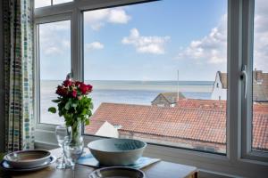 The Crows Nest - Apartment with great sea views- Crabpot Cottages Sheringham