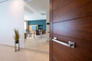 Stunning Seafront Flat in Sliema