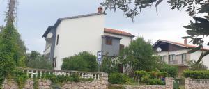Private apartments, parking, beach distance 350 meters
