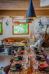 Chalets Chalet FLOCON Serre Chevalier cinema sauna jaccuzi, piscine ete : photos des chambres