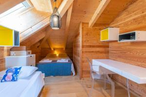 Chalets Chalet FLOCON Serre Chevalier cinema sauna jaccuzi, piscine ete : photos des chambres