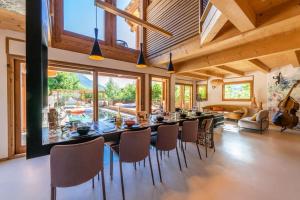 Chalets Chalet FLOCON Serre Chevalier cinema sauna jaccuzi, piscine ete : photos des chambres