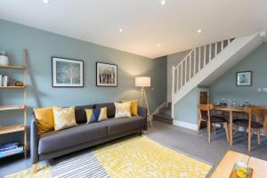 Peaceful & Spacious 2 Bed Home in Cheltenham