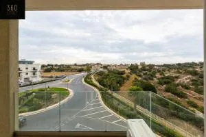 Beautiful 3BR home with private balcony with WIFI & AC by 360 Estates - Żejtun