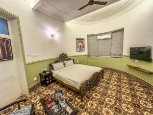 DYORE House by Bharat Mahal Palace