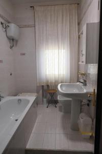 Doppel-/Zweibettzimmer mit Gemeinschaftsbad