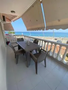 Tsatsoni - Anastasiou Studios - Velika