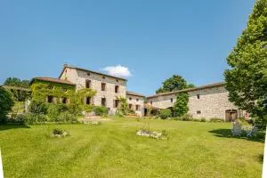 Charmante maison de famille au calme, 5 chambres - Champoly