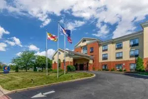 Comfort Inn & Suites Chestertown - 伊斯顿