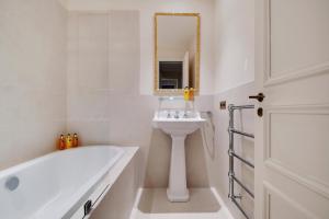Appartements Pick A Flat-s Apartements with services in Louvre - Rue des Halles : photos des chambres