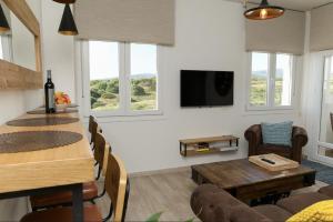 Sunset viewSwimming pool* AC