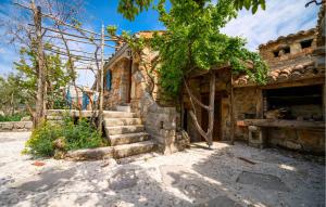 1 Bedroom Pet Friendly Home In Poljica