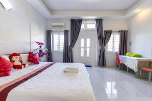 Biệt Thự Có Hồ Bơi Riêng (Villa with Private Pool)