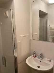 Chambre à louer dans colocation de jeunes