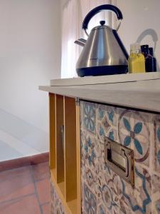 Center Vicolo Suite Apartment with Parking