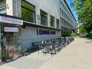 Barcelona Hostel & Pub - Утена