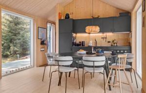 3 Bedroom Amazing Home In Stege