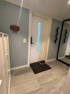 Sunny gateaway Room in Lerstad, Suitable for two guests