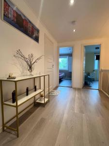 Sunny gateaway Room in Lerstad, Suitable for two guests