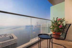 Stunning Palm View 1BR Apartment in Dubai Harbour