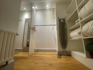 Villas O et Terre, gite ressourcement bains spa cryo sauna et foret : photos des chambres